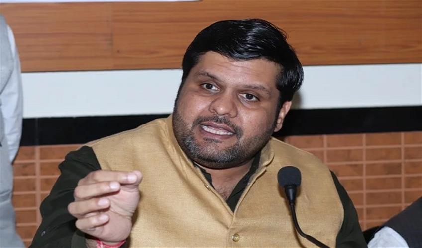 بدانتظامی کے سبب پیدا ’اقتصادی بدحالی‘ کا بجٹ میں جواب دے حکومت: کانگریس