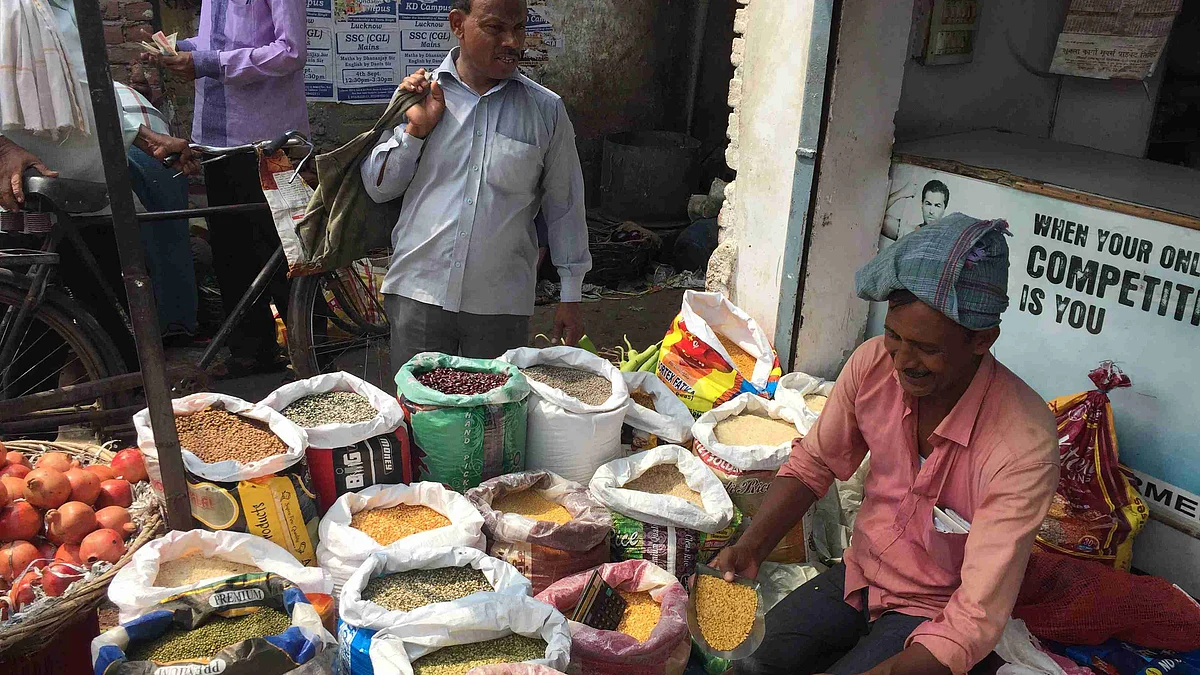 لکھنؤ: کالا بازاری کرنے والوں کے خلاف ’این ایس اے‘ کے تحت کارروائی