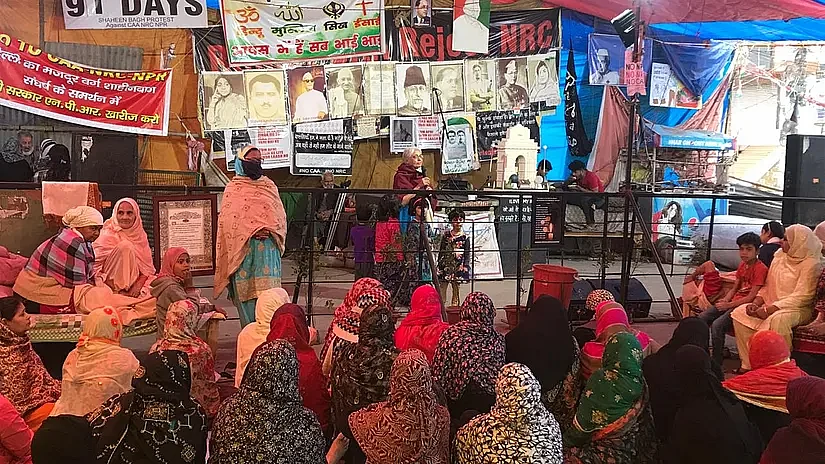 امت شاہ کا ’آدھا سچ‘ شاہین باغ خواتین مظاہرین کو ناقابل قبول