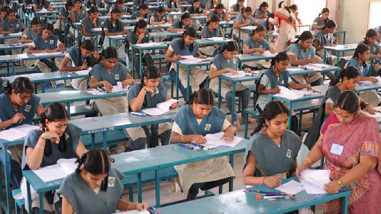 تلنگانہ میں انٹر امتحانات کا آغاز، مختلف وجوہات کی وجہ سے بعض طلبہ امتحان دینے سے محروم