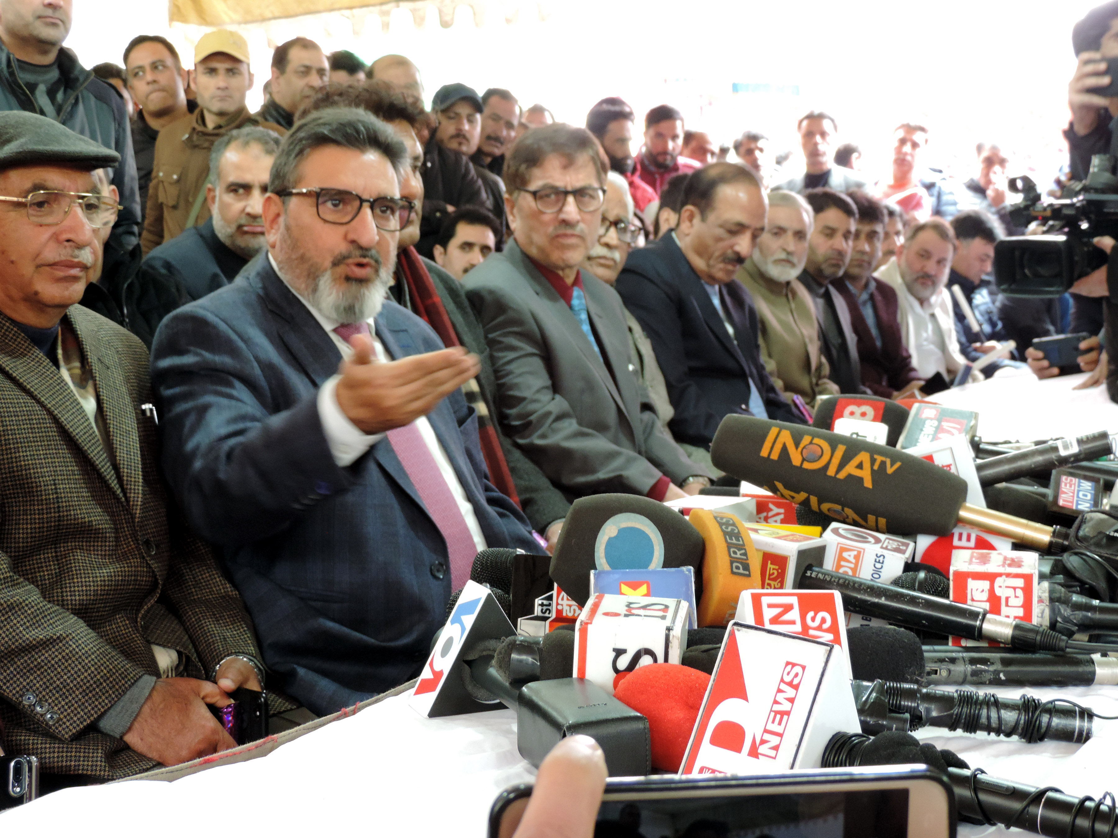 الطاف بخاری کی ’جموں کشمیر اپنی پارٹی‘ لانچ، جماعت کا منشور ترقی قرار دیا