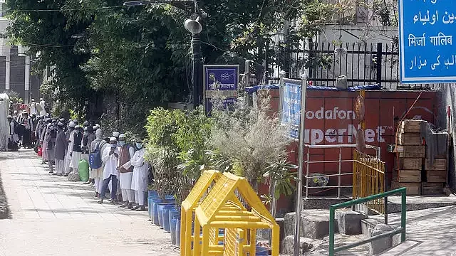 تبلیغی جماعت کی کوتاہی، جو مسلمانوں پر بھاری پڑے گی... ظفر آغا