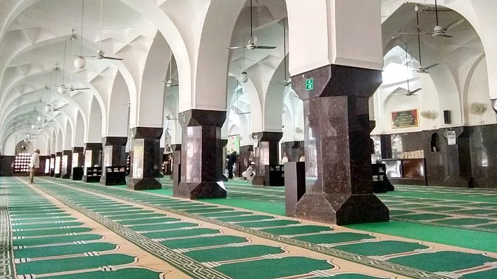 ائمہ و موذنین مساجد کی تنخواہیں وقف بورڈ ادا کرے: مسلم نمائندہ کونسل