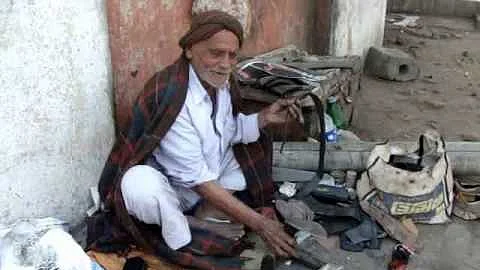 ان کا بھی تو کوئی خیال کرے... سید خرم رضا