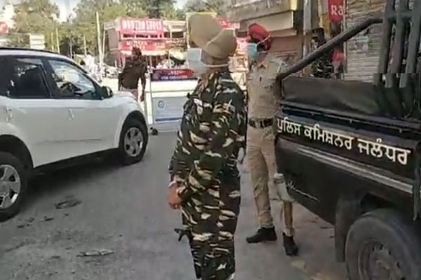 جالندھر: سختی سے کرفیو نفاذ کے لئے سی آر پی ایف کی 6 نفری تعینات