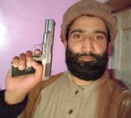 کشمیر: بڈگام میں لشکر طیبہ کے 5 اعانت کار گرفتار، اسلحے اور گولہ و بارود بر آمد