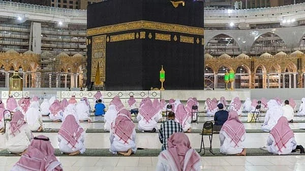 کورونا وائرس کے سائے میں مسجد حرام میں ختم قرآن