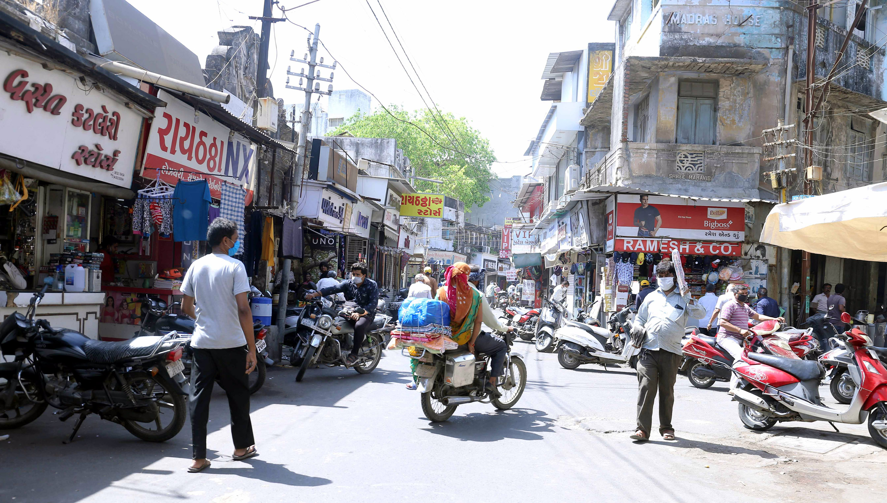لاک ڈاؤن 4.0: ملک میں چار کروڑ دکانیں کھلیں، خریدار غائب