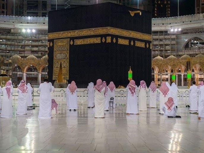 مسجد حرام میں نماز تراویح کے دوران جسمانی دوری پر کیسے عمل کیا جا رہا ہے؟