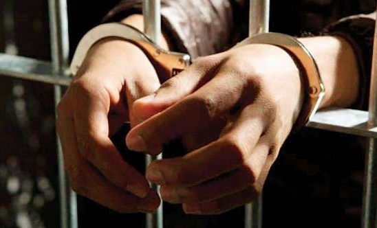 قیدیوں نے کی ملزم پولیس والوں کی جم کر پٹائی، گرفتار پولیس والوں کو بھیجا گیا مدورائی جیل