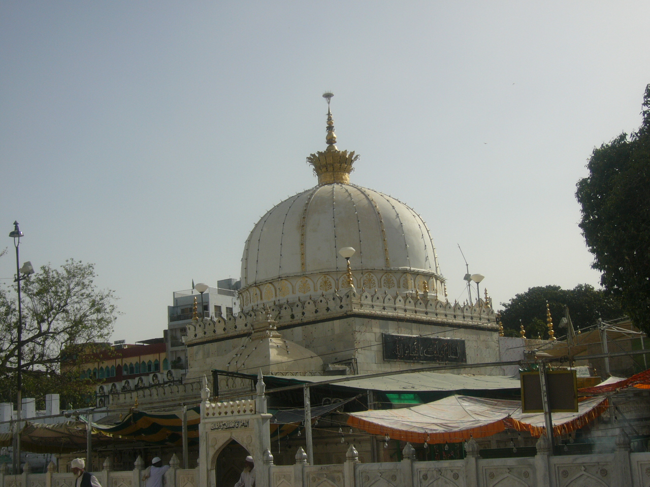 خواجہ اجمیریؒ کی شان میں گستاخی: امیش دیوگن کے خلاف کارروائی پر پابندی کی مدت میں توسیع