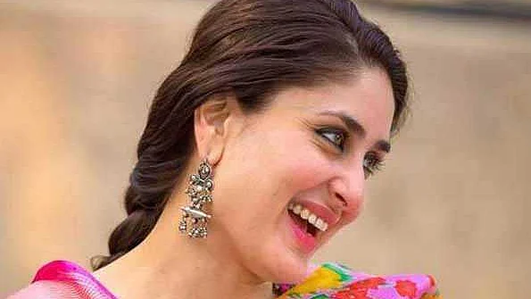 کرینہ نے بے باک انداز سے ناظرین کے درمیان خاص شناخت بنائی