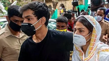 ریا چکرورتی کی درخواست ضمانت پر سرکاری وکیل کی مخالفت، سماعت کل تک کے لیے ملتوی