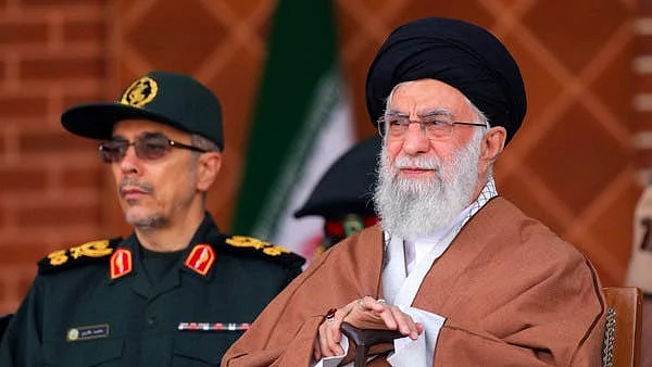 یو اے ای نے اسرائیل کو تسلیم کرکے اسلامی دنیا سے غداری کی: علی خامنہ ای