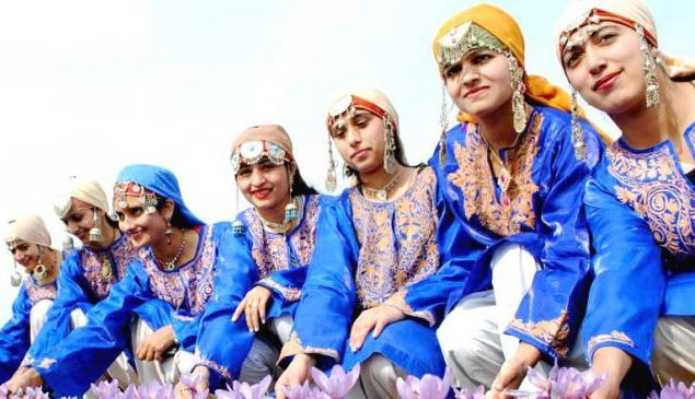 جموں و کشمیر کی خواتین مثبت تبدیلی میں اہم رول ادا کرسکتی ہیں: الطاف بخاری