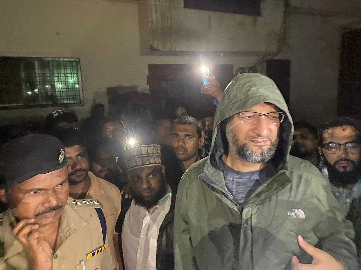 حیدرآباد میں بارش کے سبب زبردست تباہی، 11 افراد لقمہ اجل