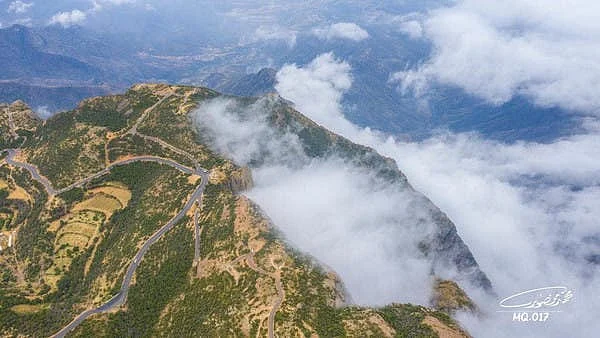 سعودی عرب کے جنوبی علاقہ جات کا سحر انگیز قدرتی حسن