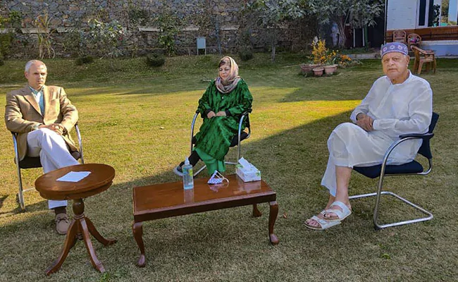 کوئی حکومت ہمیشہ نہیں رہے گی،ہم انتظار کریں گے، عمرعبداللہ کا آرٹیکل 370 پر بیان