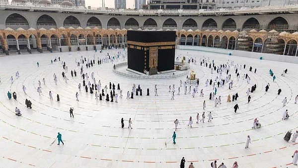 حرمین شریفین میں عمرہ زائرین کی مدد کے لیے 500 نئے ملازمین تعینات