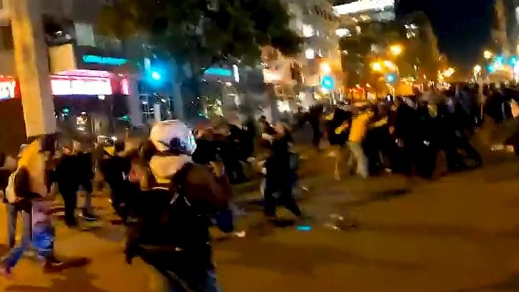 واشنگٹن میں ٹرمپ حامیوں اور مخالفین کے درمیان پرتشدد تصادم، آگ زنی کے واقعات