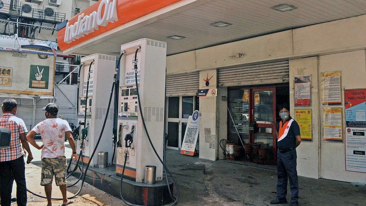 پٹرول پمپ، تصویر آئی اے این ایس