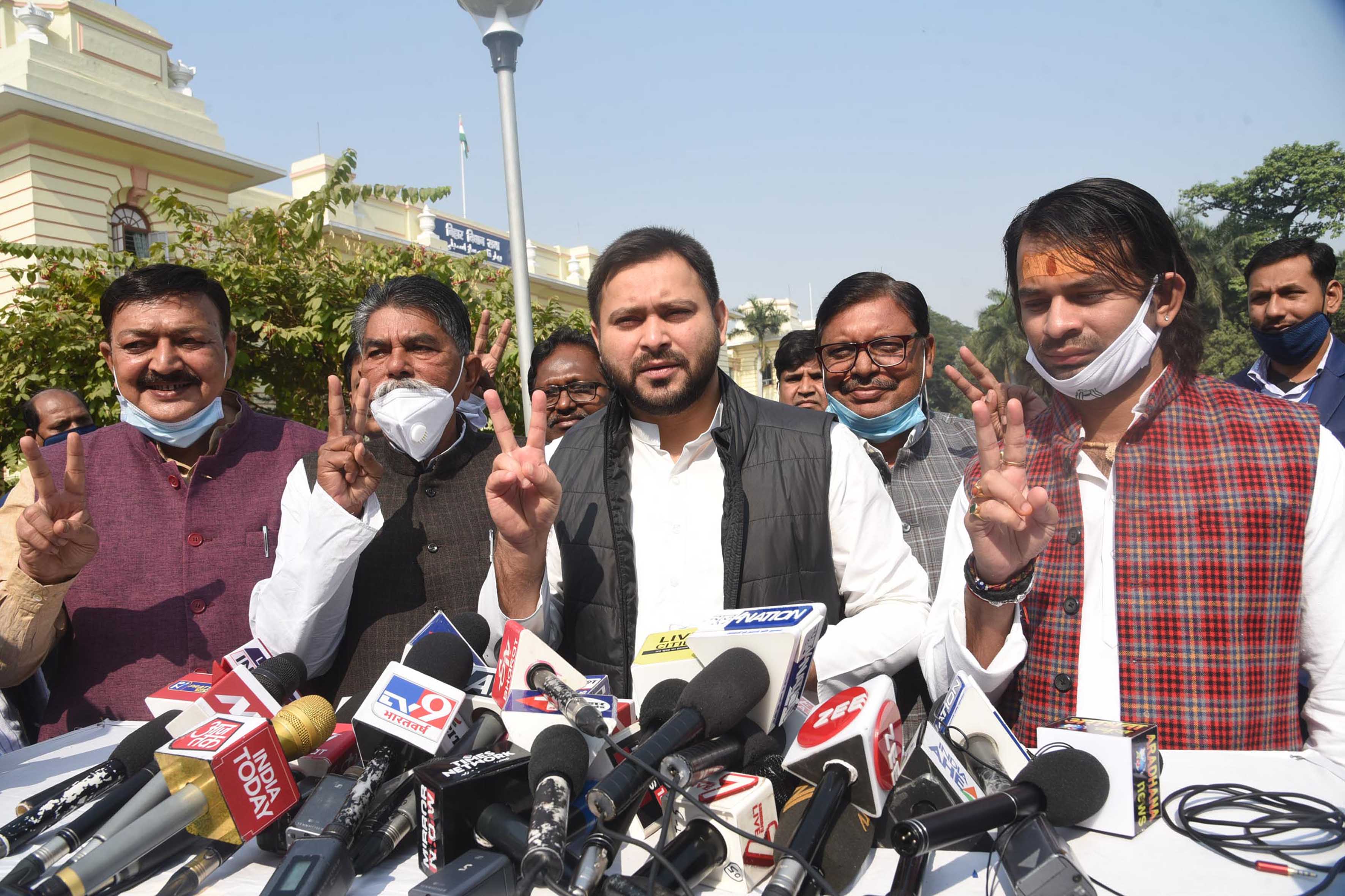 بہار میں اسمبلی اسپیکر کو لے کر رسہ کشی شروع، مہاگٹھ بندھن نے بھی اتارا امیدوار