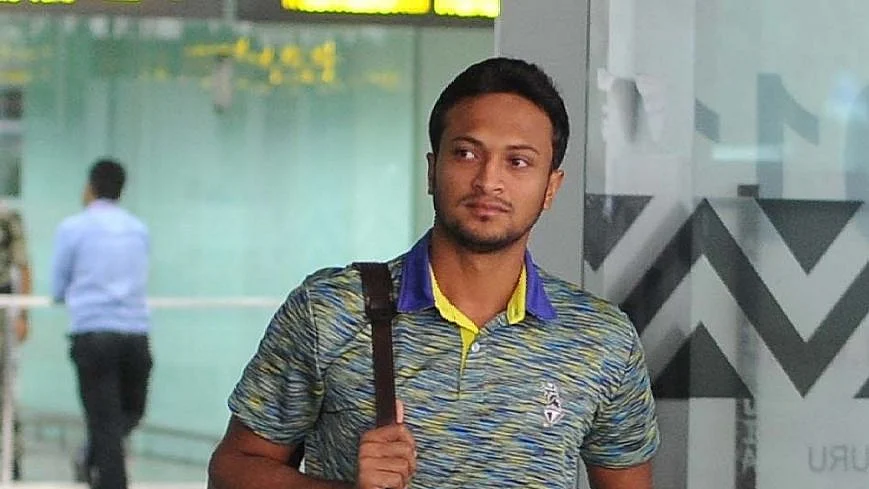 کلکتہ میں کالی پوجا کی تقریبات میں شرکت کرنے سے شکیب الحسن کو ملیں دھمکیاں، مانگی معافی