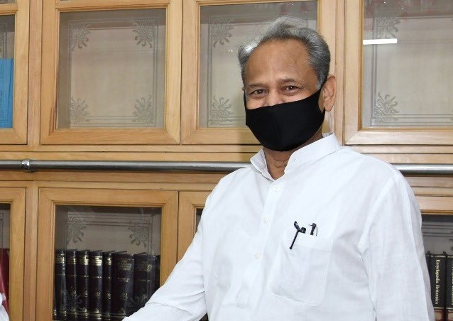 ’لو جہاد‘ بی جے پی کا تیار کردہ لفظ، محبت میں جہاد کی کوئی جگہ نہیں: اشوک گہلوت