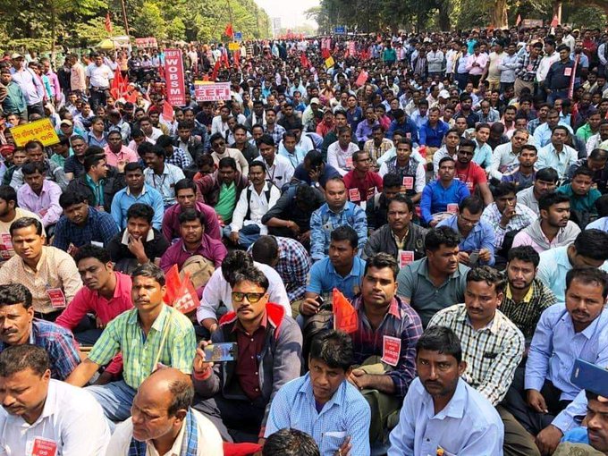 نجکاری کے خلاف بجلی ملازمین کا ملک گیر حتجاج