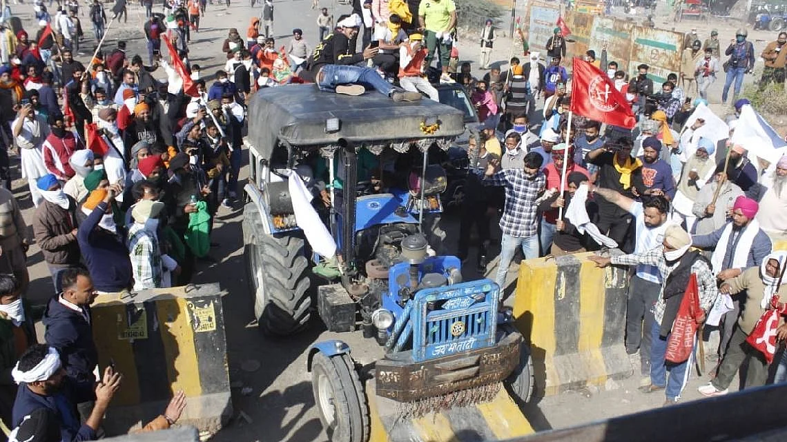 کسان تحریک: سختی کے باوجود روہیل کھنڈ سے 10 ہزار کسان پہنچے دہلی بارڈر
