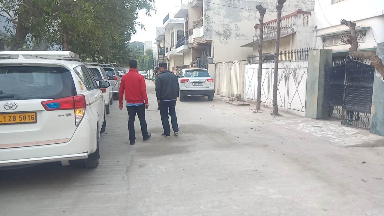 دیوبند: سی بی آئی کے معطل ڈی ایس پی کے گھر سی بی آئی کی چھاپہ ماری