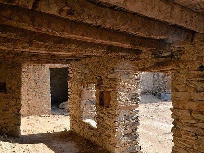 سعودی عرب میں کھجوروں اور چشموں کا 2 ہزار سال پرانا گاؤں
