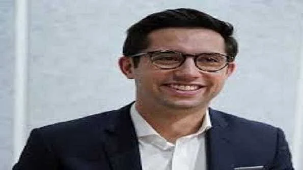 رپورٹر کو دھمکی دینے والا وائٹ ہاؤس کا ڈپٹی پریس سکریٹری معطل
