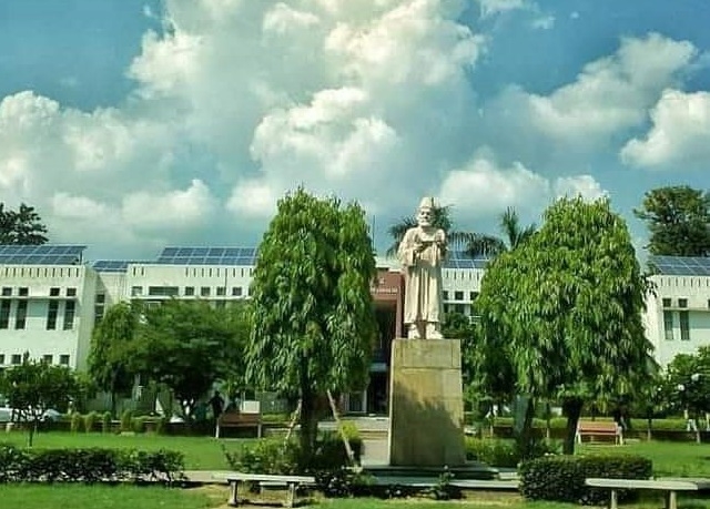 جامعہ کے طالب علم کی شاندار کارکردگی، بین الاقوامی ’ہیکاتھون‘ جیتنے والی ٹیم کا حصہ بنا