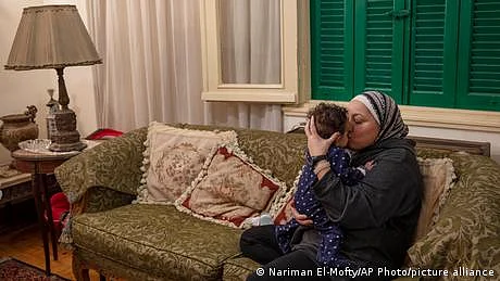 کیا ممتا صرف اپنی کوکھ سے جنم دینے والے بچے ہی کے لیے ہو سکتی ہے؟