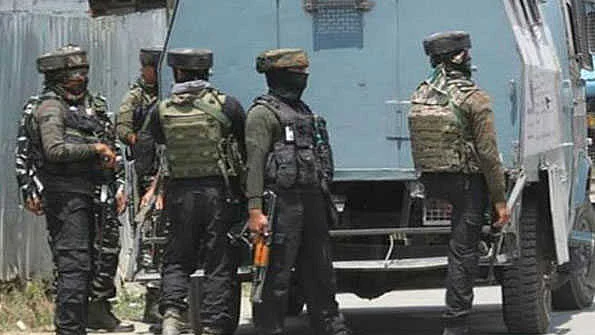 کشمیر: بانڈی پورہ میں دو ملی ٹنٹ اعانت کار گرفتار، پولیس کا دعویٰ