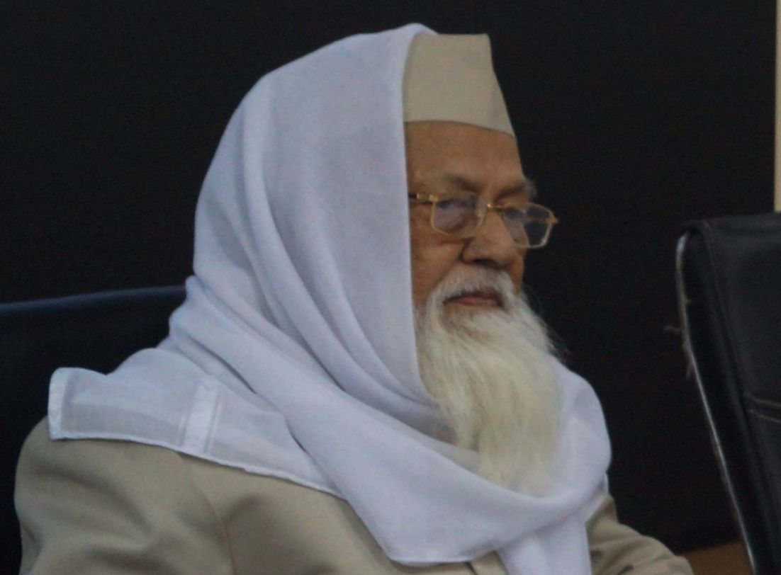 مسلمان ہمت و حکمت کے ساتھ حالات کامقابلہ کریں: مولانا رابع حسنی ندوی