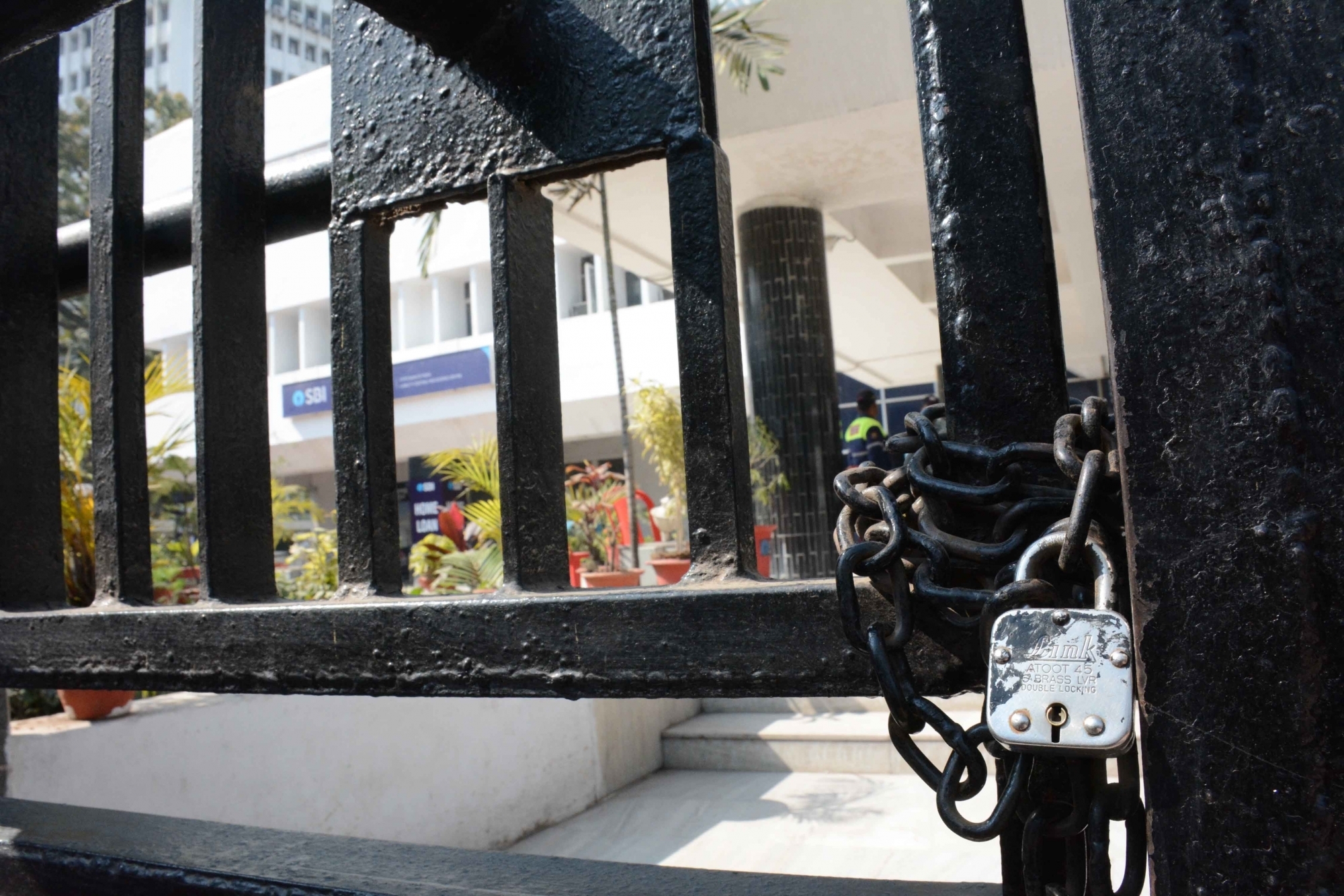 اجمیر: بینکوں کی نجکاری کے خلاف بینک ملازمین کی ہڑتال، 300 کروڑ روپے کا لین دین متاثر