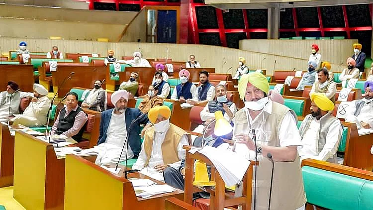 کسان تحریک : کیپٹن امریندر سنگھ کا بی جے پی پر حملہ، کسانوں کی توہین نہ کرنے کی تاکید