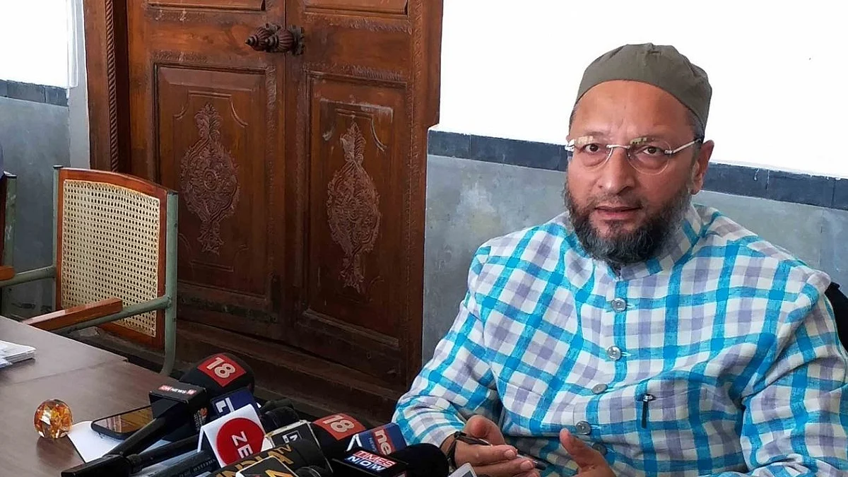 تمل ناڈو میں بھی مجلس ’کھیل‘ کھیلنے کو تیار، اویسی نے الیکشن لڑنے کا کیا اعلان!