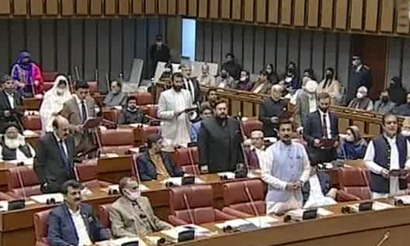 پاکستان: سینٹ میں اسپیکر، ڈپٹی اسپیکر کے عہدوں پر پی ٹی آئی کا قبضہ