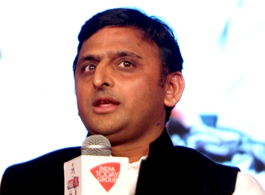 دیہی علاقوں میں دوا، آکسیجن اور علاج کی کمی سے عوام کی زندگی خطرے میں: اکھلیش