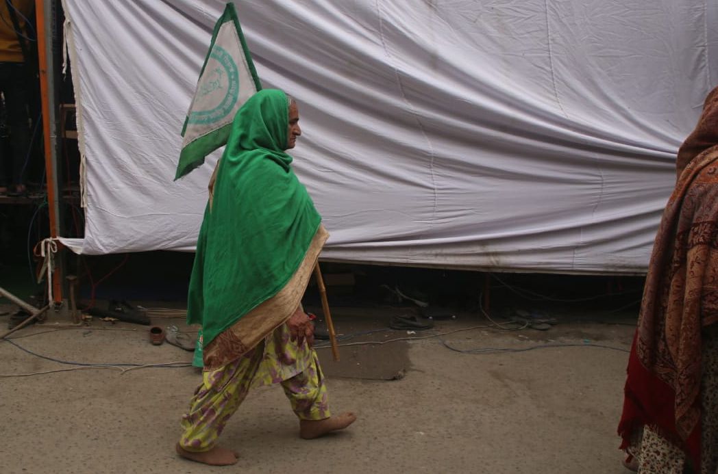 اہم خبریں: دہلی بارڈر پر ’یوم سیاہ‘ منانے کی زبردست تیاری، متعدد کسان مالوہ سے روانہ