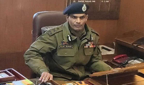 جن اشخاص کو 'پروٹکشن' فراہم ہے وہ پی ایس اوز کے بغیر باہر نہ نکلیں: آئی جی پی کشمیر