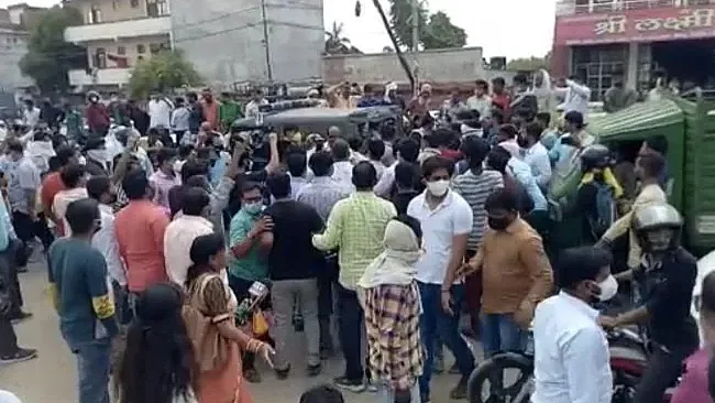 کانپور: مجرم کو فرار ہونے میں مدد کرنے کے الزام میں بی جے پی لیڈر کے خلاف مقدمہ درج