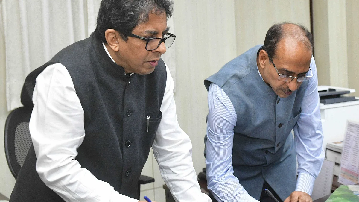 بنگال کے چیف سیکریٹری ریٹائر، ممتا کے مشیر مقرر، مرکز نے پھر کیا طلب