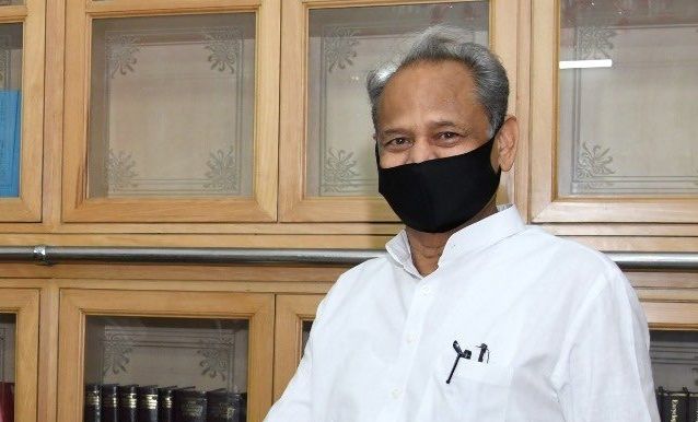 گہلوت کا مودی کو خط، فوڈ سیکورٹی کے مستحقین کے دائرے کا تعین از سر نو کیا جائے