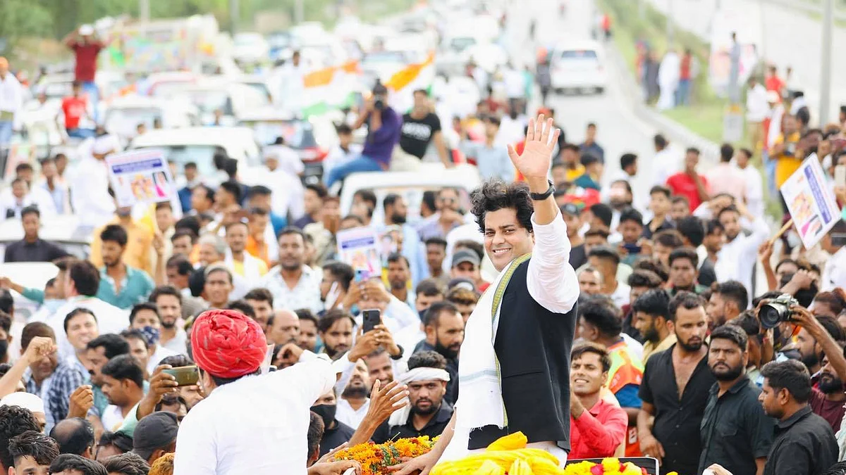 مرکز کی مودی حکومت اقلیتی طبقہ کے ساتھ دوہری پالیسی اختیار کر رہی ہے: عمران پرتاپ گڑھی