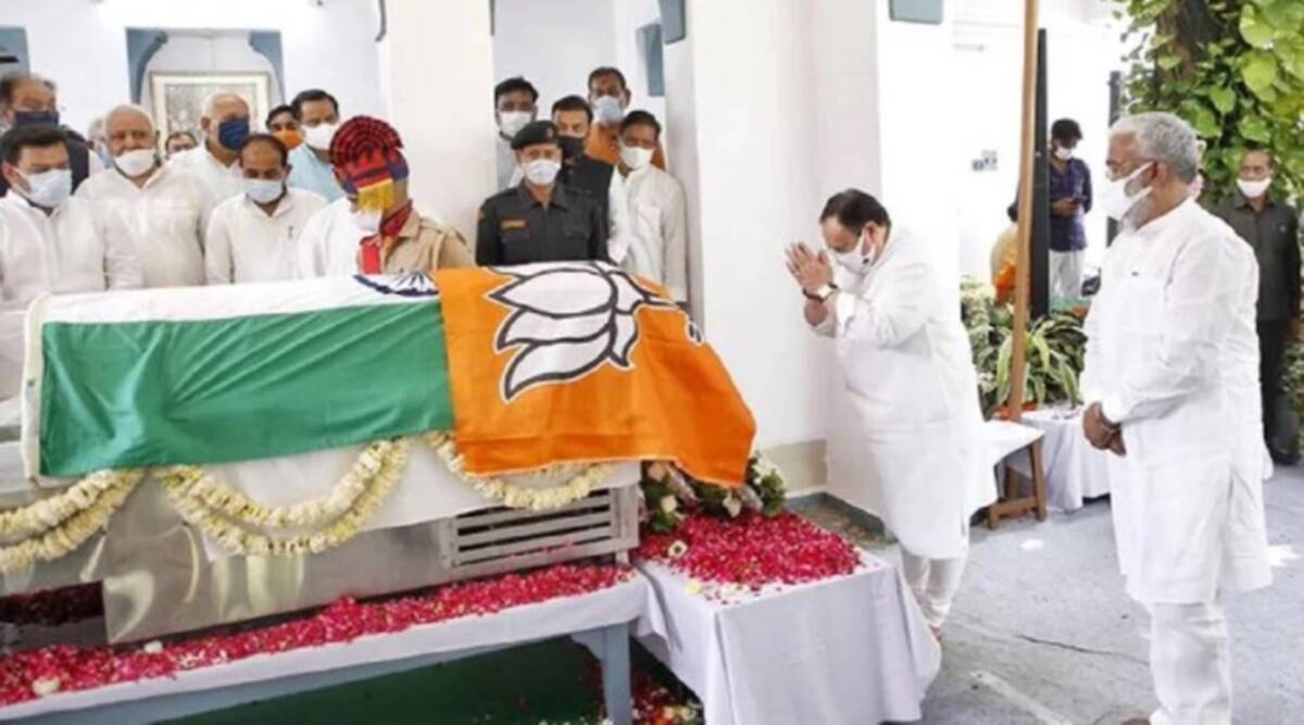 ’آپ کے قومی صدر نے قومی پرچم کی بے عزتی کی، وزیر اعظم وہیں موجود تھے، آپ کو شرم نہیں آتی‘