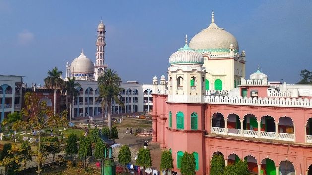 مولانا عبد الخالق سنبھلی ایک با صلاحیت اور جید الاستعداد عالم دین تھے۔ مولانا عرفی قاسمی